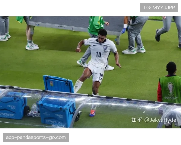 欧战舞台考验：阿尔瓦雷斯面对欧洲强队的表现