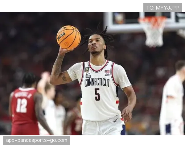 斯蒂芬·卡斯尔突破能力提升明显 拉开防守空间助攻效率提升