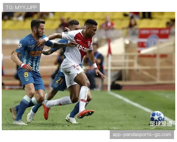 巴黎圣日耳曼关键比赛表现不稳定，对球队争冠形势产生影响