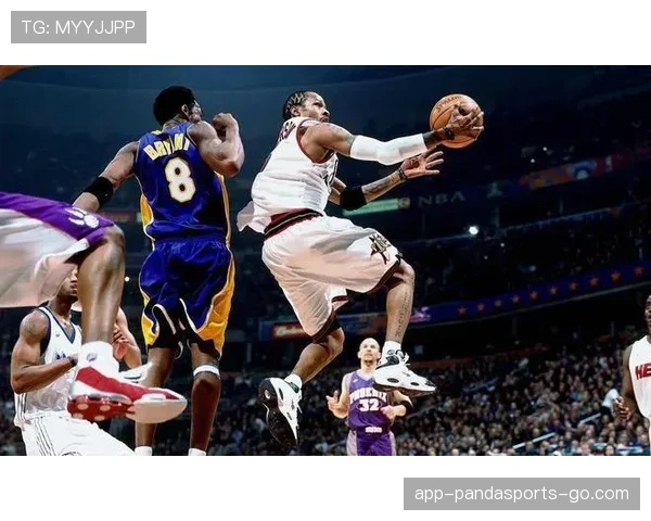 NBA与FIBA比赛中的干扰球判罚究竟有何区别？